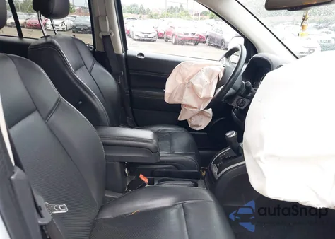 2015 Jeep Compass High Altitude Edition z USA, uszkodzony, nr VIN 1C4NJDEB7FD218247